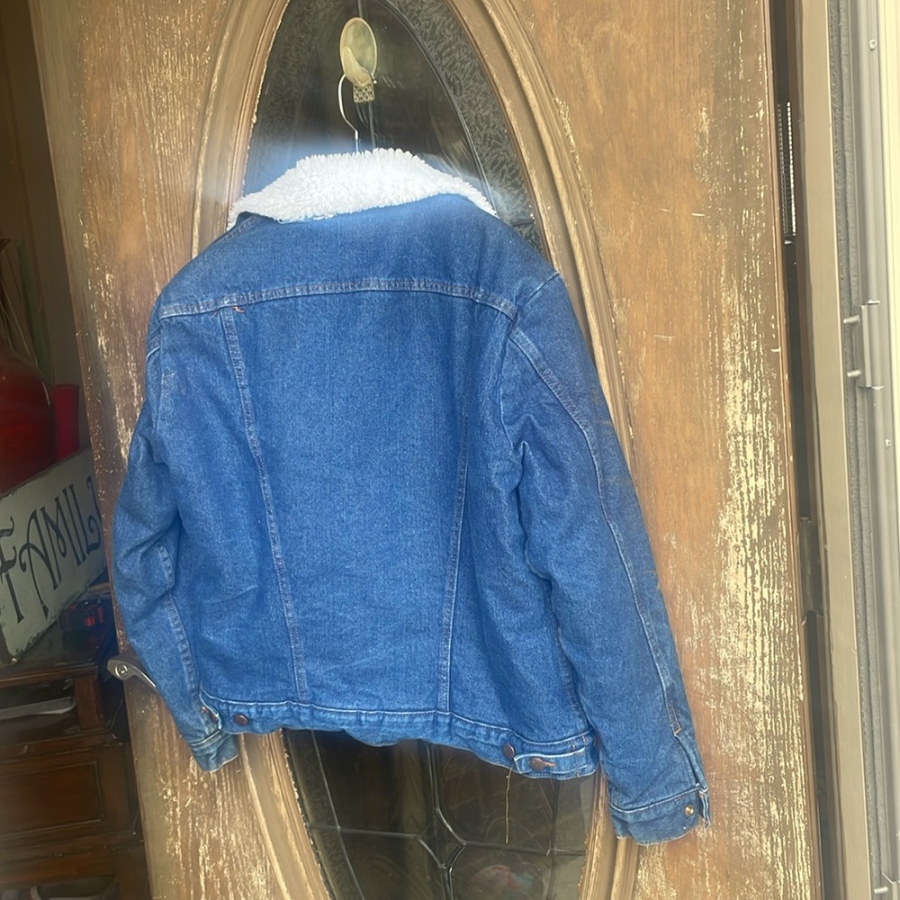 Wrangler Denim Jacket with Sherpa Collar - Picture 7 of 7